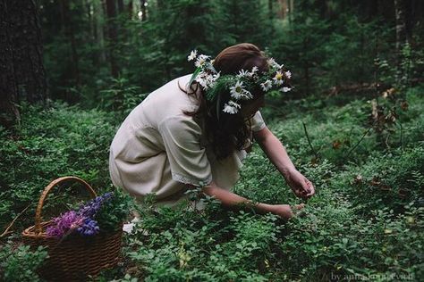 The Grass, In The Woods, A Woman, Witch, Tumblr, Flowers