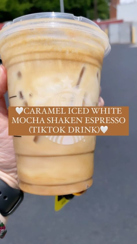 Starbucks Recipes Shaken Espresso, Starbucks Iced Shaken Espresso Drinks, Starbucks Drinks To Try Espresso, Quad Espresso Starbucks Drinks, Low Carb Ice Coffee, Starbucks Drinks Shaken Espresso, Ice Shaken Espresso Starbucks, Starbucks Drinks With Espresso, Starbucks Drinks Expresso