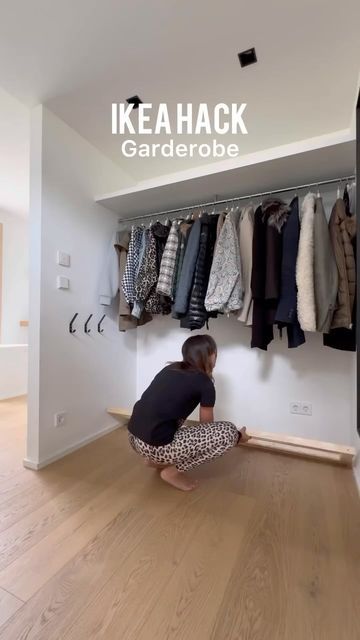 MY HOUSES DECORS on Instagram: "Amazing IKEA HACK by @live.like.archi ❤️
Tag someone would love to see this 🥰

#ikeahack #ikea #diy #garderobe #flur #flurinspiration #schuhregal #flurideen" Ikea Hack Wardrobe, Wardrobe Hallway, Ikea Wardrobe Hack, Ikea Closet Hack, Closet Office Organization, Besta Hack, Ikea Closet Organizer, Ikea Bar, Closet Ikea