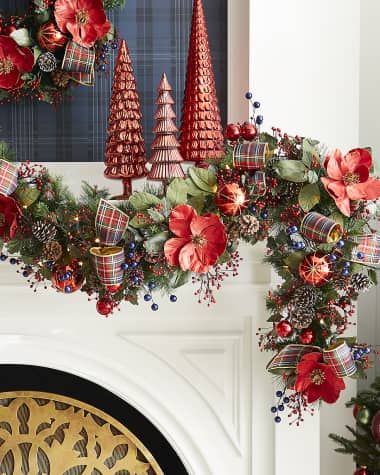 Natal, Ralph Lauren Christmas Decor Holidays, Cooper Christmas Decor, Ralph Lauren Inspired Christmas Tree, Christmas Mantles Decorations, Red Velvet Christmas Decor, Green Christmas Living Room, Traditional Red And Green Christmas, Christmas Highlights