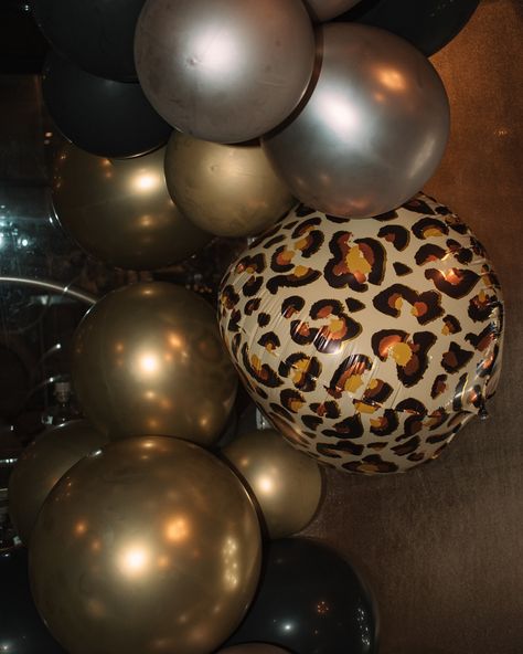 Kayleigh's 21st 🐾🐆 What a beautiful themed party! 🤍🖤🤎 #cheetah #21st #21stbirthday #CheetahTheme #photography #photoshoot #eventphotography #21stphotoshoot #inspo #inspiration Cheetah Print Party Ideas, Cheetah Themed Birthday Party, Glamour Birthday Party Ideas, Cheetah Print Birthday, Cheetah Print Party, Punk Pfp, Leopard Birthday Parties, 22 Bday, Cheetah Party