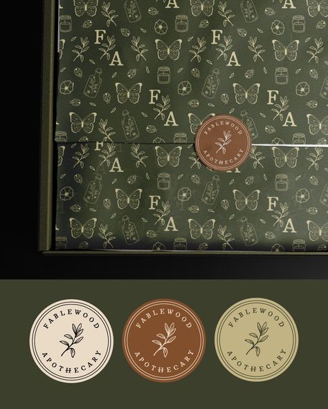 Fablewood Apothecary is a botanical brand identity that uses shades of green as well as black and beige for an earthy and slightly witchy feel. 

keywords: brand board, branding inspiration, brand design logo, small business, boutique, visual identity, halloween, nature Dark Academia Packaging, Witchy Packaging, Nature Inspired Branding, Apothecary Business Names, Witchy Branding, Apothecary Logo Design, Apothecary Design Branding, Apothecary Branding, Apothecary Font