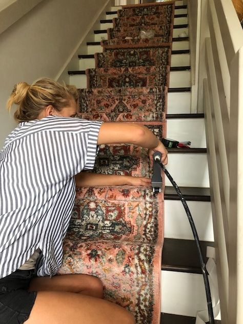 Diy Stair Runner, Stairs Makeover Ideas, Stairs Renovation, Staircase Runner, Stair Makeover, Diy Staircase, Stairs Makeover, Sugar Hill, Staircase Makeover