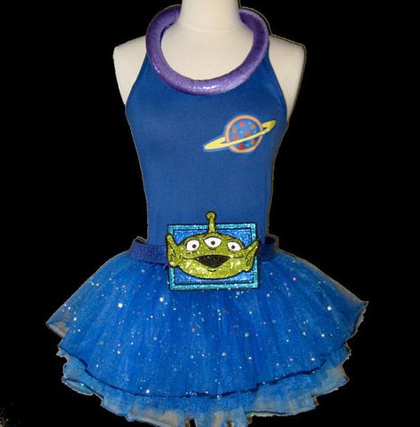 Toy Story Alien Tutu . Little Girls to Adult Plus Size . Disney Running Outfits, Toy Story Alien Costume, Disfraz Toy Story, Plus Size Running, Running Tutu, Run Disney Costumes, Spirit Week Outfits, Toy Story Costumes, Royal Blue Top