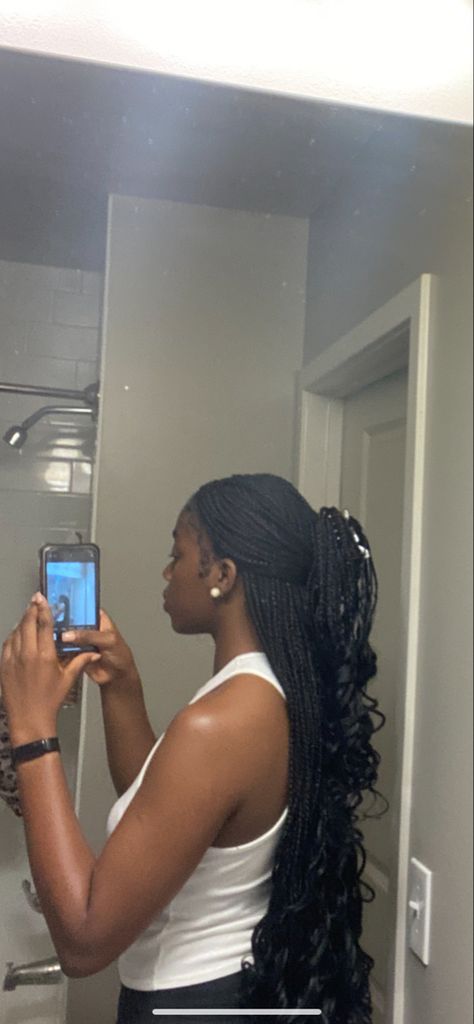 Knotless Black Braids With Curls, Knotless Long Box Braids, Protective Hairstyles Braids Long, Hairstyles To Do With Knotless Braids Claw Clip, Black Curly Box Braids, Claw Clip Hairstyles Long Hair Braid, Braided Hairstyles Claw Clip, Knotless Claw Clip Hairstyles, Claw Clip Knotless Braids Hairstyles