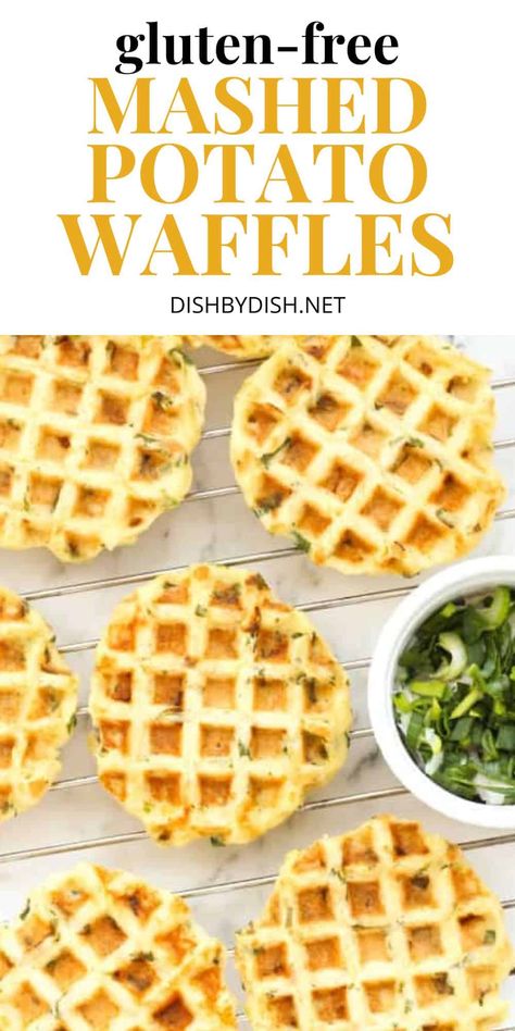 Waffle Iron Potatoes, Gluten Free Mashed Potatoes, Mashed Potato Waffles, Potato Waffle Recipe, Potato And Egg Breakfast, Mashed Potato Pancakes, Healthy Waffles, Vegan Mashed Potatoes, Easy Mashed Potatoes