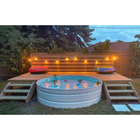 DIY Backyard Pool Ideas -kaimke Metal Pool Ideas, Stock Tank Pool Privacy Ideas, Troff Pool, Tin Pool Ideas, Temporary Pool Ideas, Cowboy Pool Ideas, Diy Pool Ideas Homemade, Poly Stock Tank Pool, Tin Pool