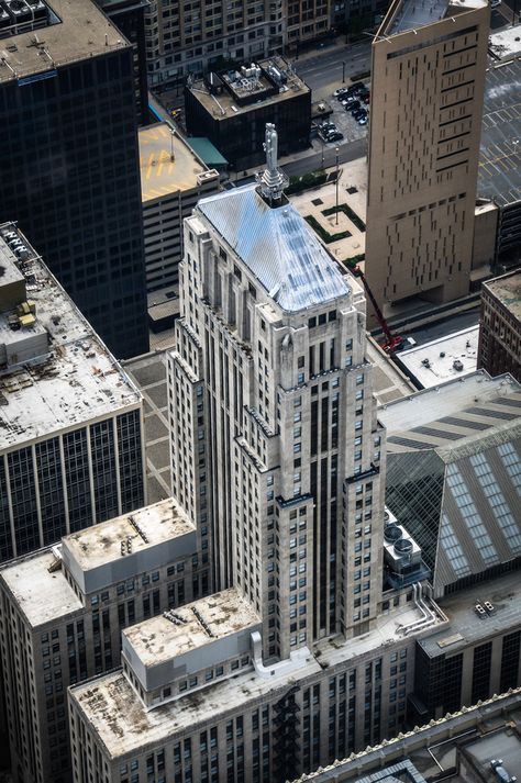 Chicago Board Of Trade Building, Chicago Board Of Trade, Willis Tower Chicago, Civil Engineering Design, Tall Buildings, Skyscraper Architecture, Chicago Architecture, Chicago Skyline, Amazing Buildings