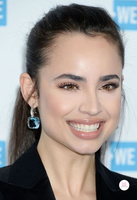 Sofia Carson wearing Brumani earrings at We Day 2019 Disney Channel Stars, Couture, Sophia Carson, Anne Mcclain, China Anne Mcclain, The Descendants, Cameron Boyce, Sofia Carson, Strong Female