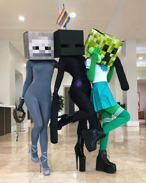 Cosplaystyle Mujer Anime, Minecraft Cosplay, Minecraft Costumes, Trio Costumes, Funny Cosplay, Trio Halloween Costumes, Epic Cosplay, Halloween Costumes Friends, Lego Minecraft