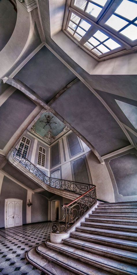 I Shoot Vertical Panorama To Search The Real Form Of Beautiful Architecture Impossible Architecture, Vertical Panorama, Complex Architecture, Escher Art, Panorama Photography, Barcelona Architecture, Famous Monuments, Interior Pictures, Beautiful Spaces