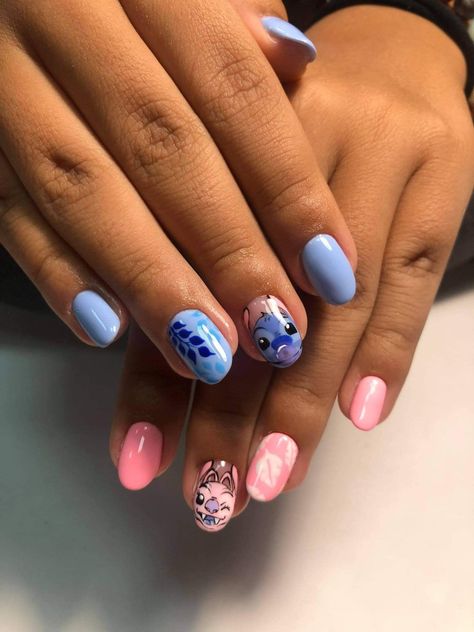 Short Acrylic Nails Stitch, Blue Nails Disney, Stitch Fake Nails, Nails Design Stitch, Stitch And Angel Nail Art, Stitch Fingernails, Stitch Nails Acrylic Short, Stitch Nails Disney Short, Kilo And Stitch Nails