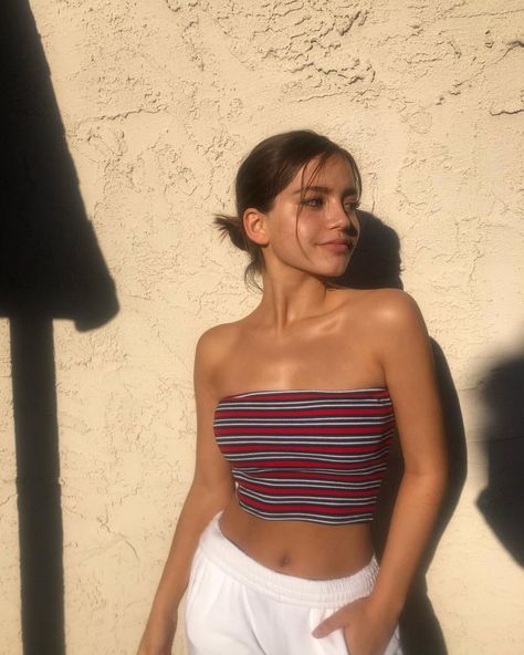 Celebrities, Actresses, Isabela Moner Instagram, Isabela Moner, Actrices Hollywood, Cute Woman, Photo Profil, A Woman, Romance