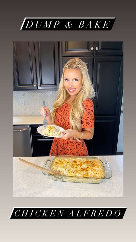 Macy Blackwell on Instagram: “Dump & Bake Chicken Alfredo! 🤎 This was so easy, and so good!!! My pickiest child ate 4 helpings! 😅 Ingredients: 16 oz dry rotini…” Chicken Alfredo Dump And Bake, Macy Blackwell Recipes, Alfredo Pasta Bake, Supper Meals, Crockpot Chicken Alfredo, Macy Blackwell, Chicken Alfredo Casserole, Alfredo Bake, Chicken Alfredo Bake