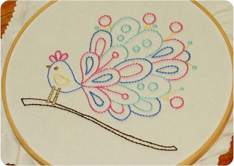 embroidery bird Up Embroidery, Embroidery Bird, Peacock Embroidery, Embroidery Diy, Peacock Pattern, Crochet Wool, Bird Embroidery, Needlework Patterns, Cute Embroidery