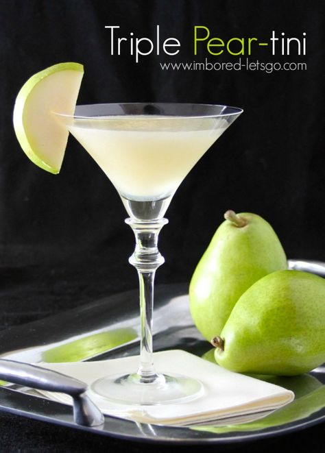 Pear Vodka Drinks, Pear Martini, Creative Drinks, Pear Liqueur, Pear Cocktails, Pear Vodka, Mezcal Cocktails, Recipes Drinks, Fall Cocktails Recipes