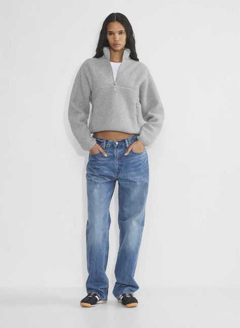 Zip Up Sweater Outfit, Aritzia Outfit, Aritzia Style, Turtle Neck Sweatshirt, Winter Tops For Women, Fleece Outfit, Half Zip Sweaters, Zip Up Sweater, Sweaters And Jeans