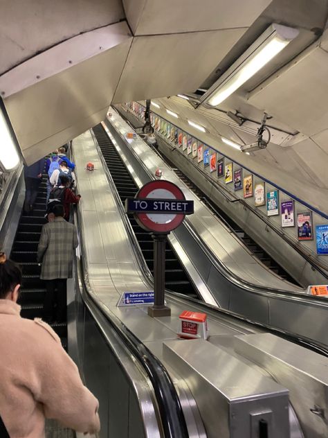 London Diaries, London Metro, London Underground Stations, London Vibes, London Dreams, London Trip, London Baby, London Aesthetic, London Skyline