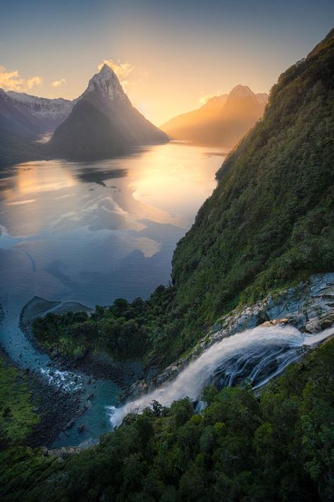 Vision Casting, New Zealand Mountains, New Zealand Landscape, Visit New Zealand, Milford Sound, New Zealand Travel, Most Beautiful Cities, Beautiful Places In The World, Image Hd