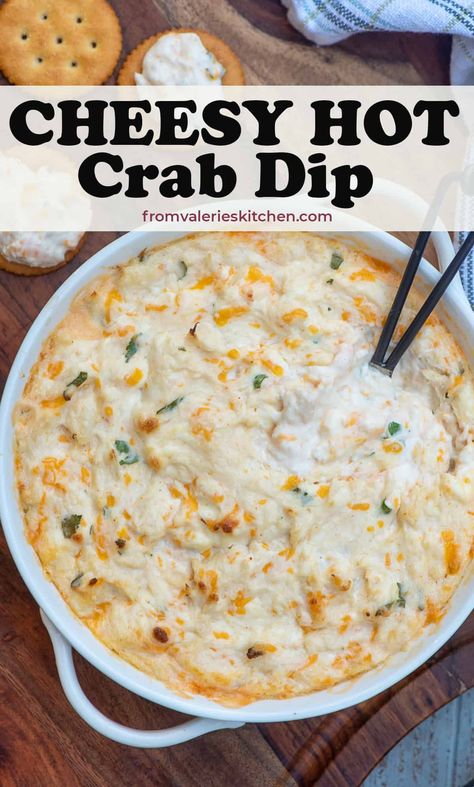 This Cheesy Hot Crab Dip is the ultimate party snack! Lump crab meat is baked into this luxurious dip with cream cheese, sour cream, sharp cheddar cheese and few dashes of hot sauce. #crabdip #hotcrabdip #cheesydips #diprecipes #appetizers #partyfood #dips Crabmeat Dip, Baked Crab Dip, Hot Crab Dip Recipe, Dip With Cream Cheese, Dip Dip, Hot Crab Dip, Fancy Appetizers, Crab Dishes, Lump Crab