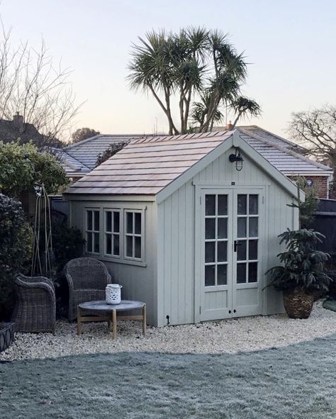 Luxury Ply Lined Nook Garden Sheds - The Cosy Shed Co Shed By Pond, Garden Hut Ideas, Garden Playroom, Painted Sheds, Diy Garden Shed, Posh Sheds, Small Back Gardens, Garden Huts, Painted Shed