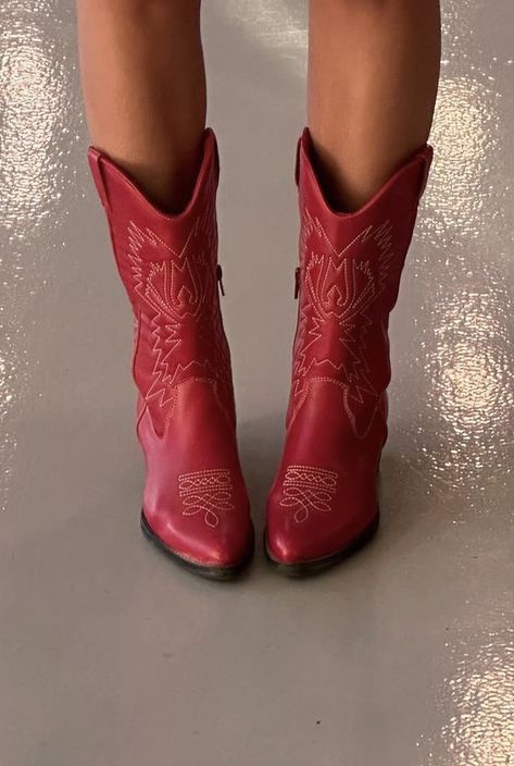 Red Boots Cowboy, Red Country Boots, Red Coastal Aesthetic, Cowgirl Boots Red, Red Cowgirl Boots Aesthetic, Girly Cowboy Boots, Red Cowgirl Aesthetic, Red Cowboy Boots Aesthetic, Coquette Cowgirl Aesthetic