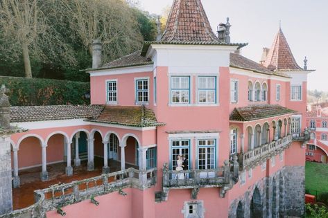 DESTINATION WEDDINGS PT on Instagram: “Pink Palace venue fit for a princess & breathtaking vistas over the skyline of Sintra-Could it get any more dreamy? 💙  Amazing super team💪:…” Portugal Wedding Venues, Lisbon Wedding, Pink Palace, Sintra Portugal, Portugal Wedding, Vacation House, Inexpensive Wedding Venues, Romantic Garden, Romantic Weddings