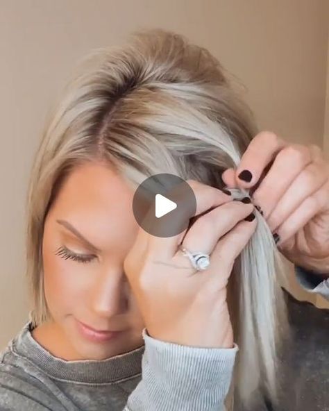 Hairstyle Ideas For Blonde Hair, How To Style Shoulder Length Hair Simple, How To Do Hair For Pictures, Half Up Braided Hairstyles Medium Length, Crazy Hair Day Ideas Short Hair, Easy Holiday Hairstyles For Short Hair, Pulling Up Short Hair, Second Day Hairstyles Medium, Sports Mom Hairstyles