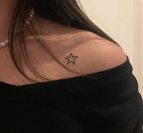 Little Tattoos, Star Tattoos, Star Tattoo, Subtle Tattoos, Dainty Tattoos, Dream Tattoos, Dope Tattoos, Simplistic Tattoos, Minimal Tattoo