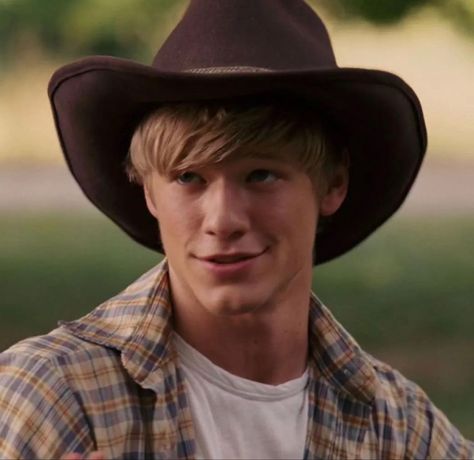 Lucas Till Hannah Montana, Hannah Montana The Movie, Lucas Till Macgyver, Miley Stewart, Lucas Till, Boy Celebrities, Boy Face, Hannah Montana