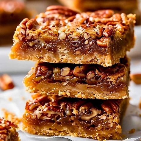 Pecan Pie Bars Recipe Maple Pecan Bars, Pecan Pie Bites, Pecan Pie Bars Recipe, Pecan Tarts, Pie Bar Recipes, Pecan Bars, Pecan Pie Bars, Pie Bars, Maple Pecan