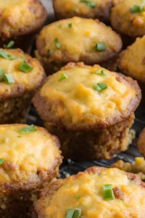 Mexican Cornbread With Ground Beef, Mexican Cornbread Muffins, Cornbread Cupcakes, Easy Mexican Cornbread, Mexican Cornbread Recipe, Moist Cornbread, Mexican Cornbread, Healthy Beef Recipes, Cornbread Muffins