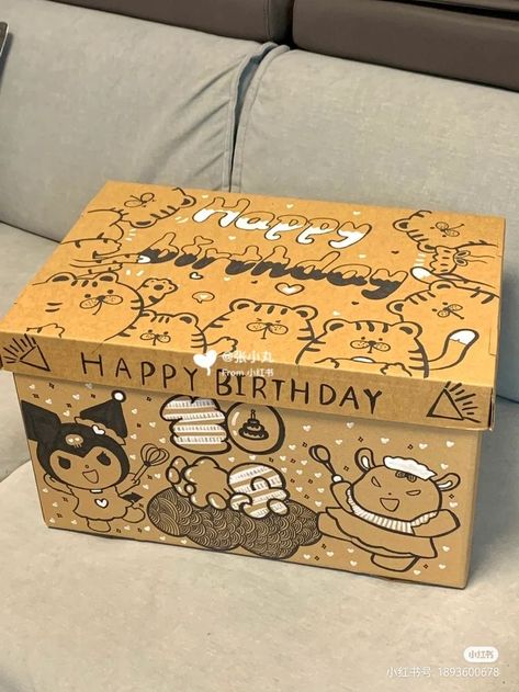 Aesthetic Relationship, Diy Birthday Gifts For Friends, Gift Inspo, Hoco Proposals Ideas, Birthday Box, Highschool Aesthetic, Relationship Texts, Homecoming Proposal Ideas, Happy Birthday Gifts