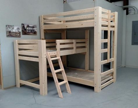 L Shaped Custom Triple Bunk Bed L Shaped Bunk Bed, Easy Wood Projects For Beginners, Elegant Bedspreads, Bunk Bed Ideas Diy, Corner Bunk Beds, Bunk Beds Small Room, Bunk Beds For Boys Room, Bunk Beds Boys, Bunk Bed Plans