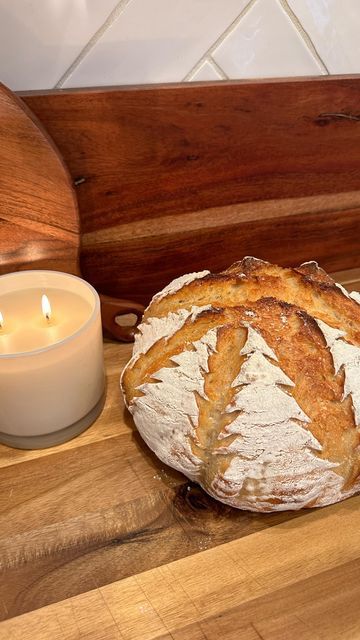 The Southern Sourdough Co. on Instagram: "Christmas tree sourdough! Super easy way to score your bread for the holiday season!🎄🎄 #sourdough #sourdoughbread #christmas #christmastree" Christmas Tree Scoring Sourdough, Sourdough Christmas Tree, Sourdough Christmas Scoring, Christmas Tree Sourdough Scoring, Christmas Sourdough Bread, Christmas Sourdough Scoring, Christmas Tree Bread, Sourdough Recipes, Sourdough Bread