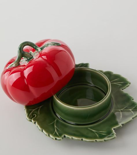 Bordallo Pinheiro, Rainbow Kitchen, Vegetable Plate, Ceramic Butter Dish, Food Shapes, Cute Furniture, Italian Kitchen, Cute Home Decor, Ceramic Dishes