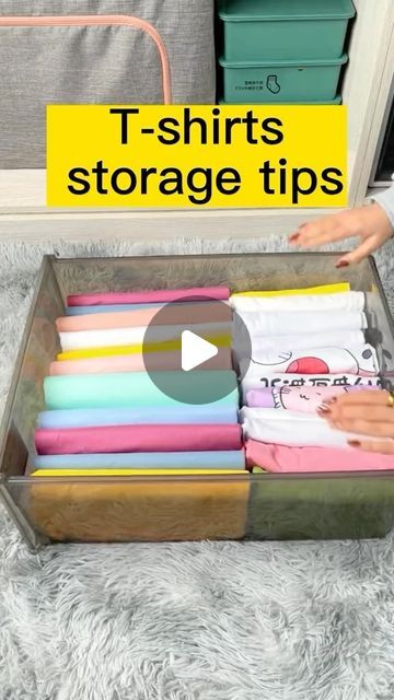 Noocx® - Smart Gadgets on Instagram: "Follow @howtofolding for more content like this!

How to quickly fold #tshirts ?

#HomeProducts #HomeGadget #Homefinds" Folding Tshirts, Anthea Turner, T Shirt Storage, Shirt Storage, T Shirt Folding, Studera Motivation, Packing Hacks Clothes, Shirt Folding, Packing Clothes