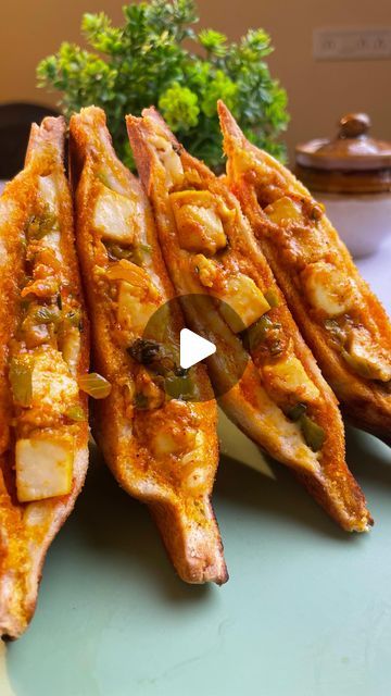 Mysterious Fooding on Instagram: "Try This Sandwich😋  #sandwich #paneersandwich #mysteriousfooding" Panner Sandwich Video, Sandwich Recipes Vegetarian Indian, Veg Sandwich Recipes Indian, Indian Sandwich Recipes, Veg Sandwiches, Indian Sandwich, Breakfast Recipes Indian Veg, Sandwich Recipes Indian, Paneer Sandwich