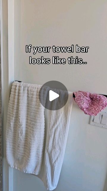 𝙉𝙖𝙩𝙖𝙨𝙝𝙖 | 𝙄𝙣𝙩𝙚𝙧𝙞𝙤𝙧 𝘿𝙚𝙘𝙤𝙧 | 𝙇𝙞𝙛𝙚𝙨𝙩𝙮𝙡𝙚 on Instagram: "Double towel bar for the win! 

Comment SHOP to get the links! 

#smallbathroomsolutions #smallbathrooms #towelbar #renterfriendlyupgrades #renterhacks #homeupgradeideas #smallbathroomdecor #bathroomupgrades #buildergradetocustommade" Apartment Bathroom Towel Rack Ideas, Multiple Towel Rack Ideas, Bathroom Towel Bar Placement, Small Bathroom Towel Hanging Ideas, Towel Hanger Ideas Bathroom, Shower Towel Rack Ideas, How To Decorate Bathroom Towels, How To Hang Towels In Bathroom, Towel Bar Placement