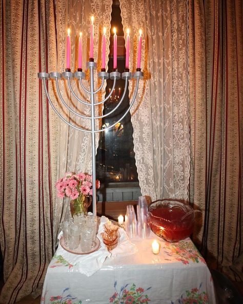 shtick nyc (@shtick_nyc) • Instagram photos and videos Channukah Aesthetic, Chanukah Aesthetic, Hannukah Aesthetic, Judaism Aesthetic, Hanukkah Aesthetic, Jewish Aesthetic, Vintage Hanukkah, Jewish Christmas, Hanukkah Party