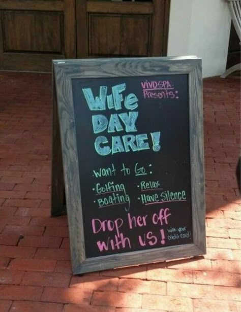 Outdoor Salon Decor, Salon Signage Ideas, Nail Spa Ideas Salons, Salon Spa Decor, Funny Salon Signs, Salon Entrance Ideas Outside, Spa And Boutique, Hair Salon Signs Ideas Outdoor, Spa Signs Ideas