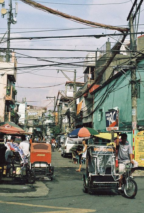 Manila Slums, Vintage Philippines Background, Tondo Manila Streets, Manila Aesthetic Photography, Philippines Street, Manila Street Photography, Manila Aesthetic, Old Manila, Philippines Aesthetic Vintage