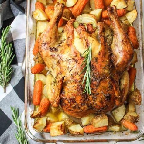 Roasted Whole Chicken with Potatoes and Carrots - BeeyondCereal Oven Baked Whole Chicken, Chicken With Potatoes And Carrots, Whole Chicken In Oven, Baked Whole Chicken, Baked Whole Chicken Recipes, Oven Roasted Whole Chicken, Whole Baked Chicken, Chicken With Potatoes, Chicken Breast Crockpot Recipes