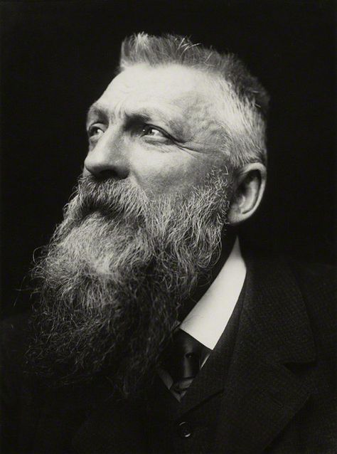 Historic photograph of Auguste Rodin, the French Realist artist, in 1902. Photograph taken by George Charles Beresford. Artist Monet, Rodin Sculpture, Realism Artists, Famous Sculptures, Camille Claudel, French Sculptor, Art Terms, Auguste Rodin, Kinetic Art