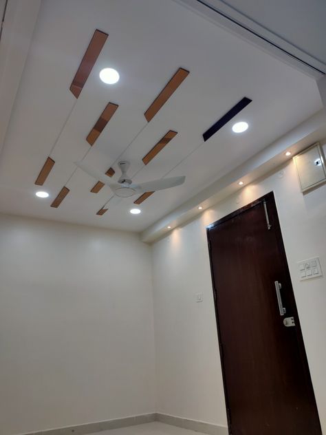 Plain Pop Ceiling Design, Chef Photo, False Ceiling For Hall, Ceilings Design, Baby Chef, Simple Ceiling, Fall Ceiling, Simple Ceiling Design, Wardrobe Design Modern