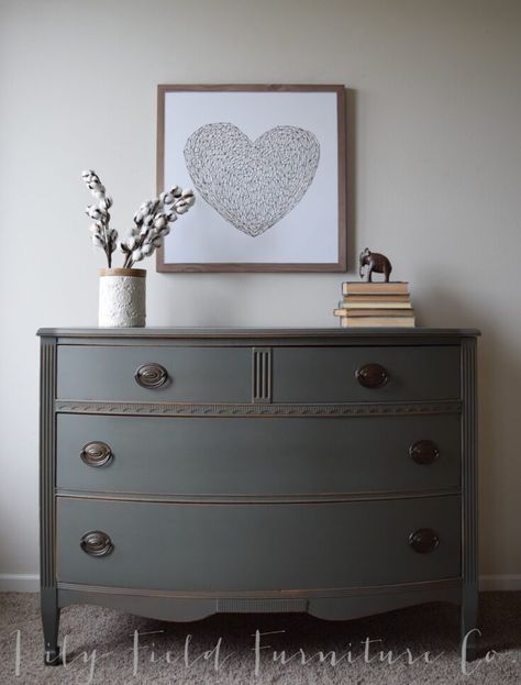 Country Chic Paint, Painted Furniture Colors, Dresser Furniture, Shabby Chic Dresser, Refinished Furniture, Furniture Rehab, Painted Furniture Ideas, Furniture Refinishing, Chalk Paint Furniture