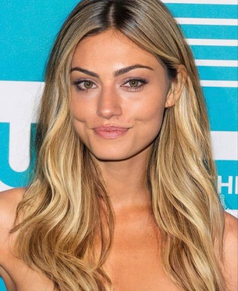 #phoebetonkin Phobe Tokin H20, Pheobe Tonkin Blonde, Phoebe Tonkin Blonde, Phobe Tokin, Phoebe Tonkin Hair, Cousin Itt, Hayley Marshall, Bee Sting, Phoebe Tonkin