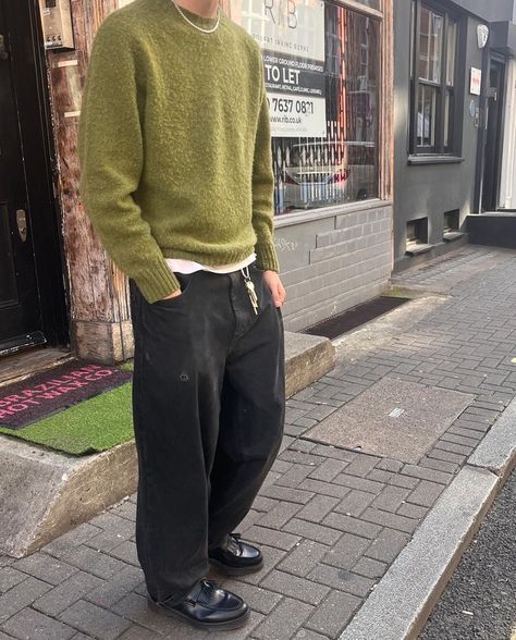 Chique Outfit, Loafers Outfit, Italy Outfits, Street Fashion Men Streetwear, Guys Clothing Styles, Mens Outfit Inspiration, Winter Outfits Men, Mens Fashion Streetwear, Cool Outfits For Men