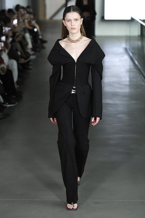 Dion Lee Outfit, Runway 2020, Catwalk Fashion, Dion Lee, Black Suit, Fashion 2020, Suit Fashion, Couture Fashion, Look Fashion