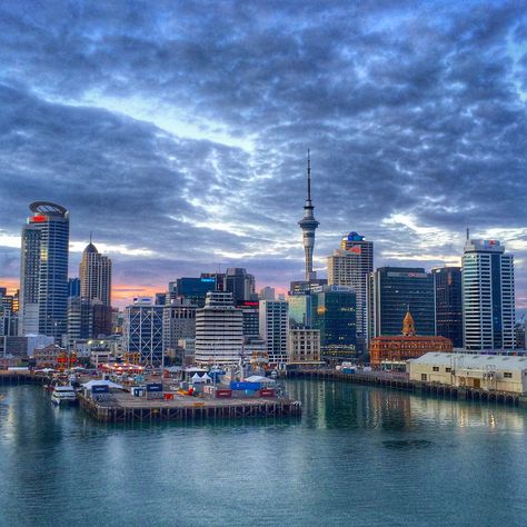 Auckland, New Zealand is a Really Pleasant City New Zealand Tattoo, New Zealand Cities, Wellington City, Photos Black And White, Auckland Nz, Auckland City, Visit Australia, Auckland New Zealand, New Zealand Travel